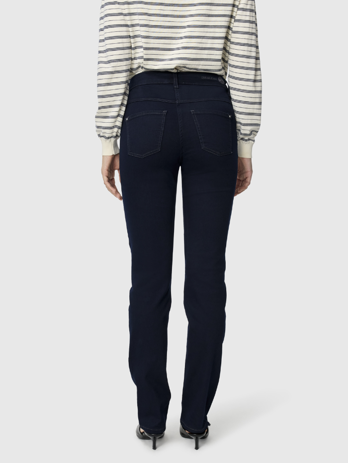 Mac-Jeans-Mac-Dream-Straight-Leg-Jeans-5401 0355L D801 Dark-Blue-Rinsewash izzi-of-baslow