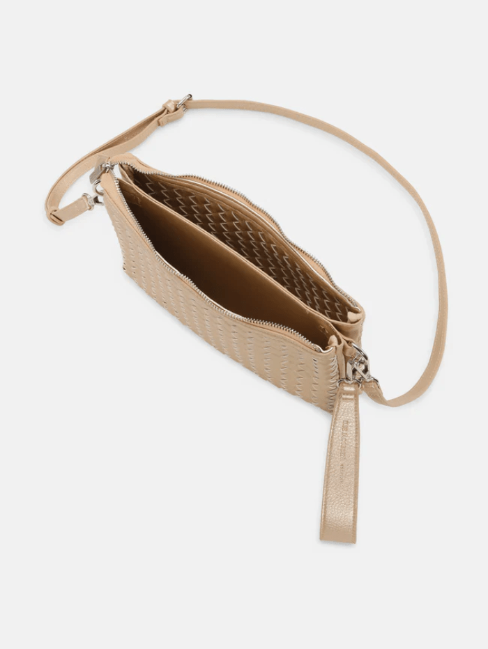 Ilse-Jacobsen-Shoulder-Bag-In-Platin-BAG08CB-Col-780-izzi-of-baslow