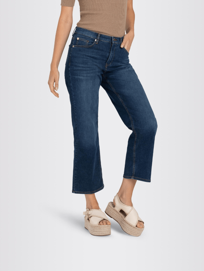 Mac-Jeans-Blue-Denim-Culottes-5984-9B-0391L-D544-izzi-of-baslow