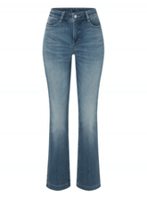 Mac-Jeans-DREAM-BOOT-Authentic-Super-Vintage-Jeans-5429 0358L D472-izzi-of-baslow