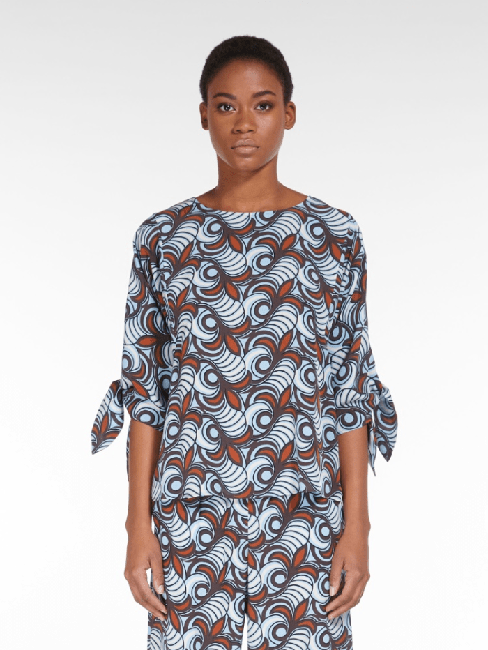 Weekend-Max-Mara-Adone-Printed-Silk-Blouse 23511601396 Col 003 izzi-of-baslow