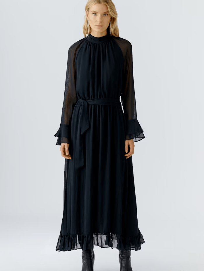 Oui Women's Crinkle Chiffon Maxi Dress In Black 94847 Col 9990  Izzi of  Baslow