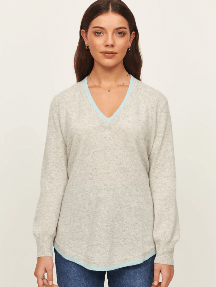 &amp; Isla Knitwear &amp; Isla Cashmere Zippy Pale Grey Jumper SS23-041 izzi-of-baslow