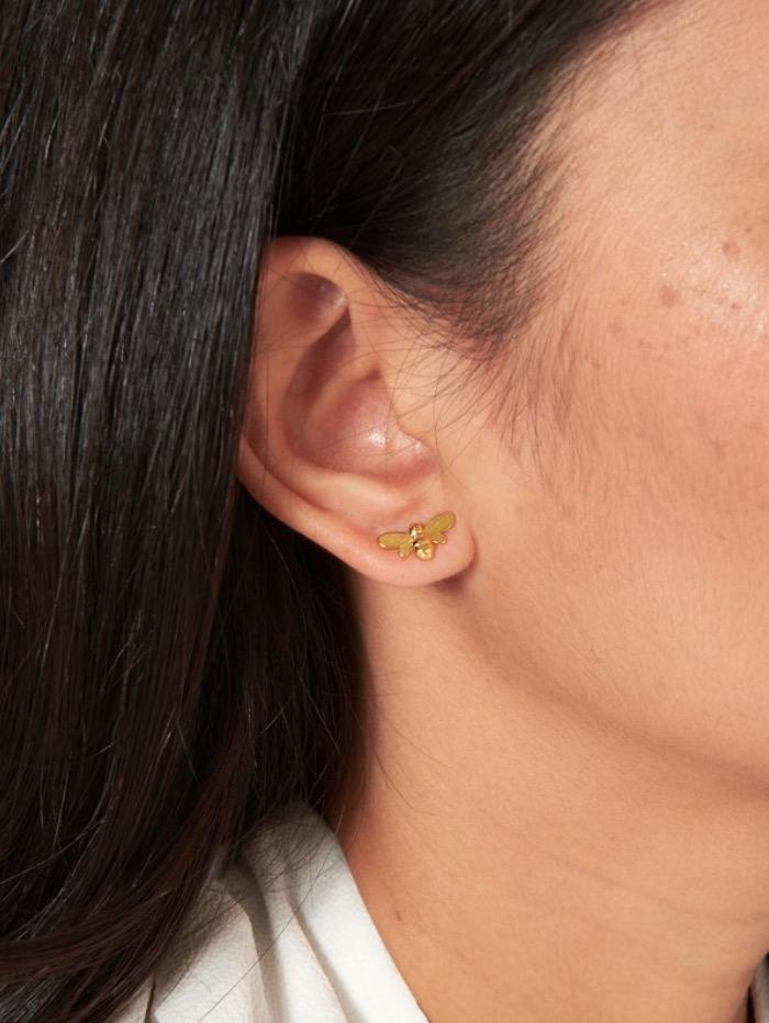 Joma Jewellery Jewellery Joma Earrings 3502 Bee Happy Gold Coloured Bee Studs izzi-of-baslow