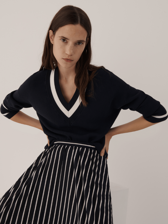 Marella Knitwear Marella NIGER Navy V-Neck Jumper 33611314 izzi-of-baslow