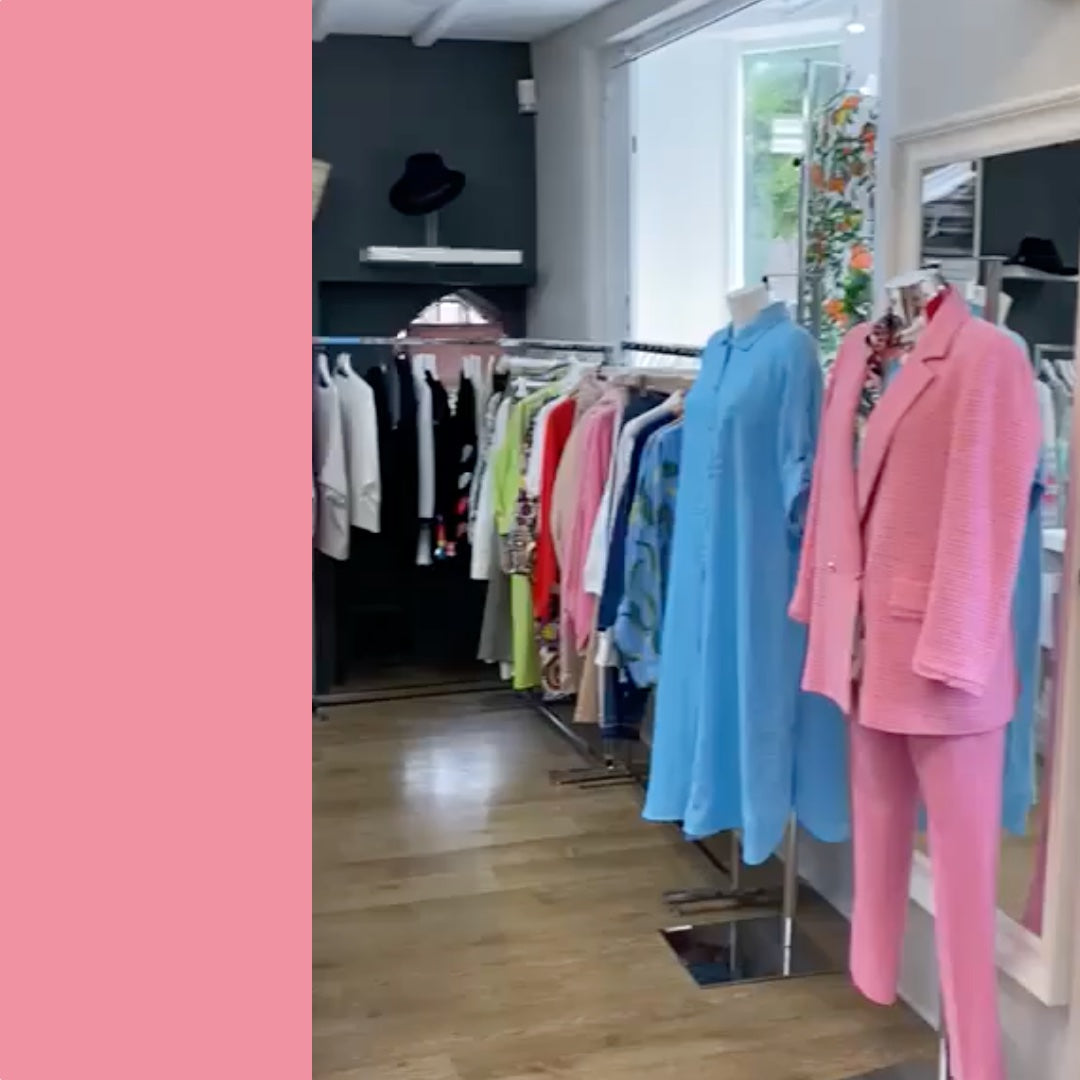 Welcome to Izzi's. Let us take you for a virtual tour of our Baslow Boutique!
