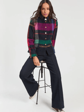 Vilagallo-Women&