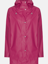 Ilse-Jacobsen-RAIN87-Raincoat-In-Sangria 933 izzi-of-baslow