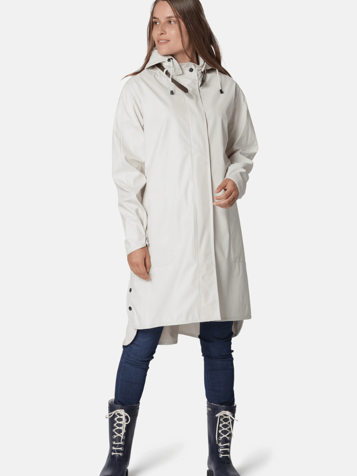 Ilse-Jacobsen-Raincoat-In-Milk-Creme-Rain71 121 izzi-of-baslow