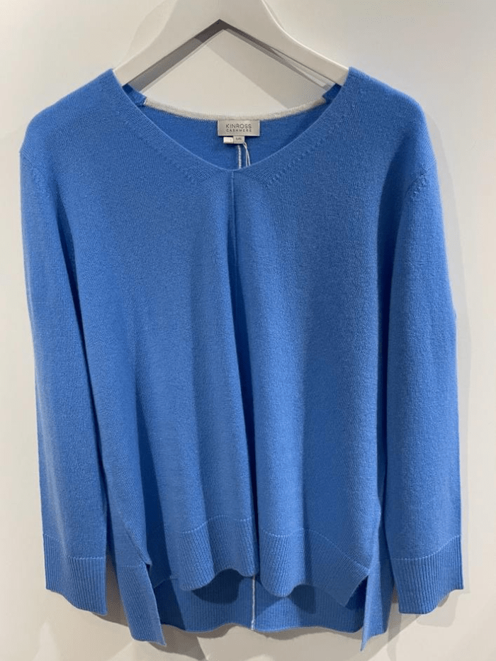 Kinross-Cashmere-Hi-Low-Vee-Jumper-In-Azul-Blue LSSC4-107 izzi-of-baslow