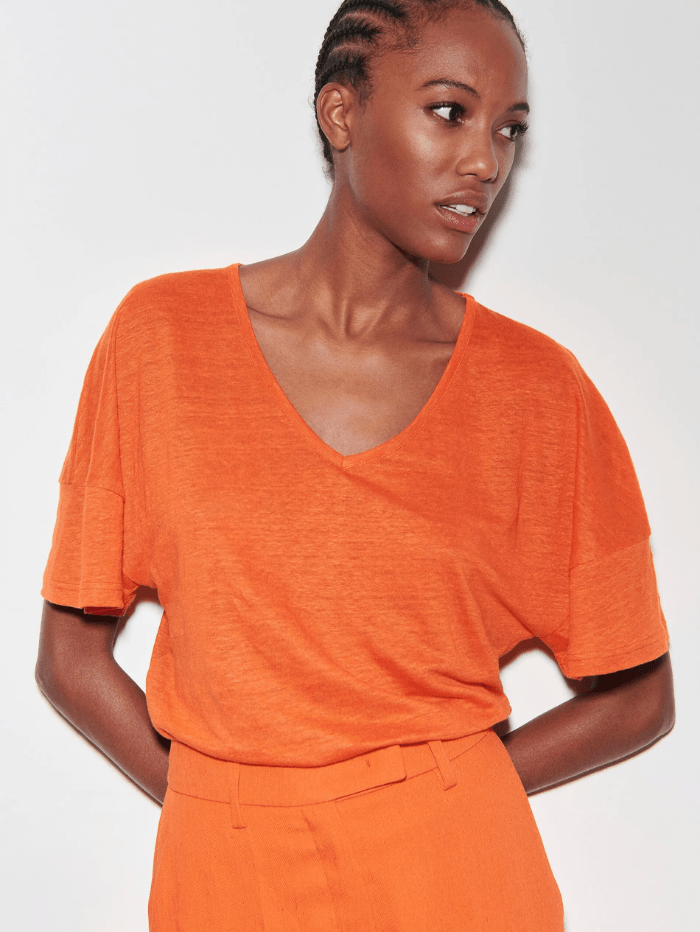 Luisa-Cerano-Linen-T-Shirt-In-Burnt-Orange-398130-7687-Col-0646-izzi-of-baslow