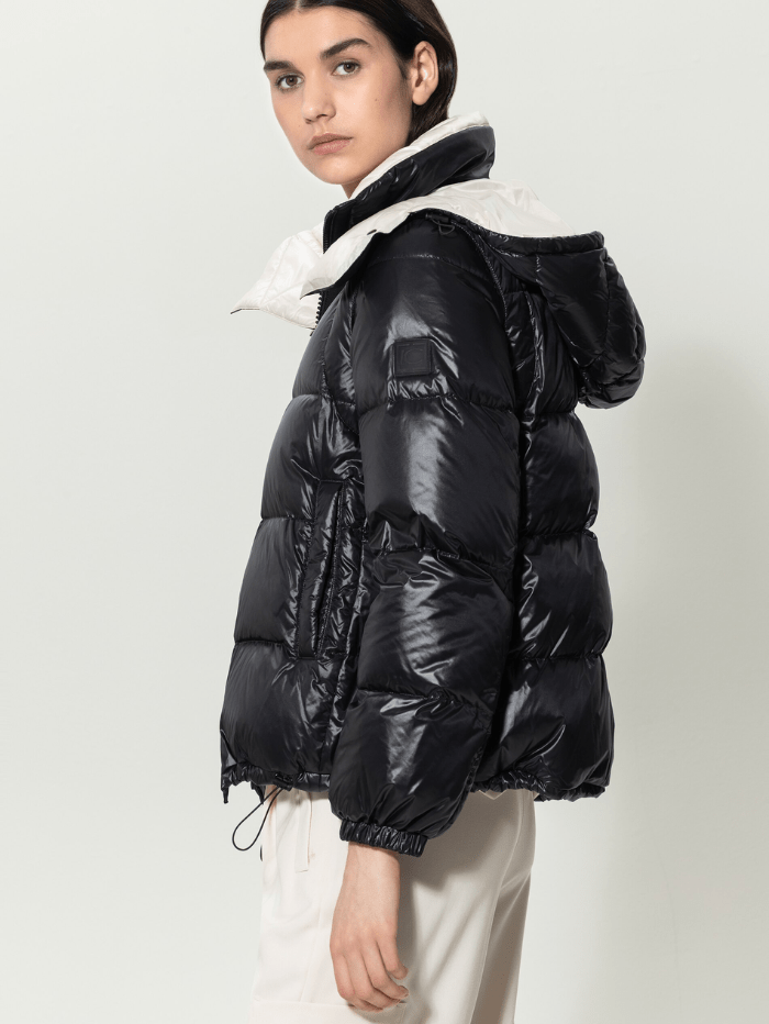 Luisa Cerano Black Quilted Jacket With Detachable Hood 488570 4086