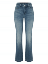 Mac-Jeans-DREAM-BOOT-Authentic-Super-Vintage-Jeans-5429 0358L D472-izzi-of-baslow
