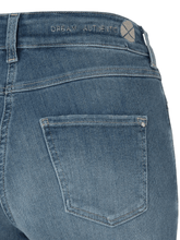 Mac-Jeans-DREAM-BOOT-Authentic-Super-Vintage-Jeans-5429 0358L D472-izzi-of-baslow