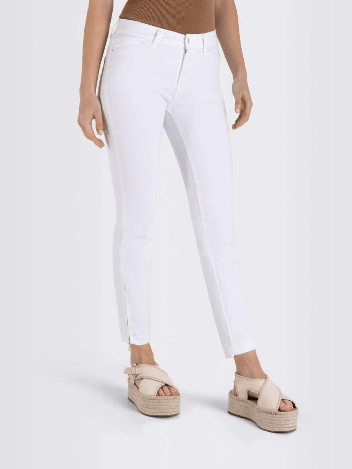Mac-WHITE-Dream-Chic-Jeans-5471-0355L-D010-izzi-of-baslow