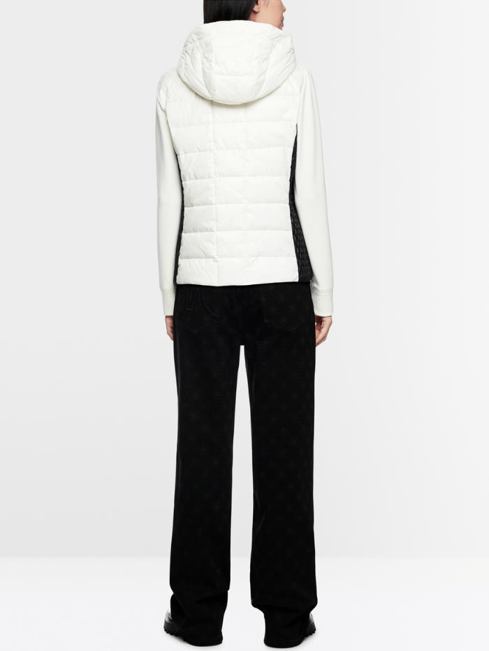 Marc Cain S Sports Zip up Jacket with Hood Black RS 31.46 J55 Col 900 main image 1
