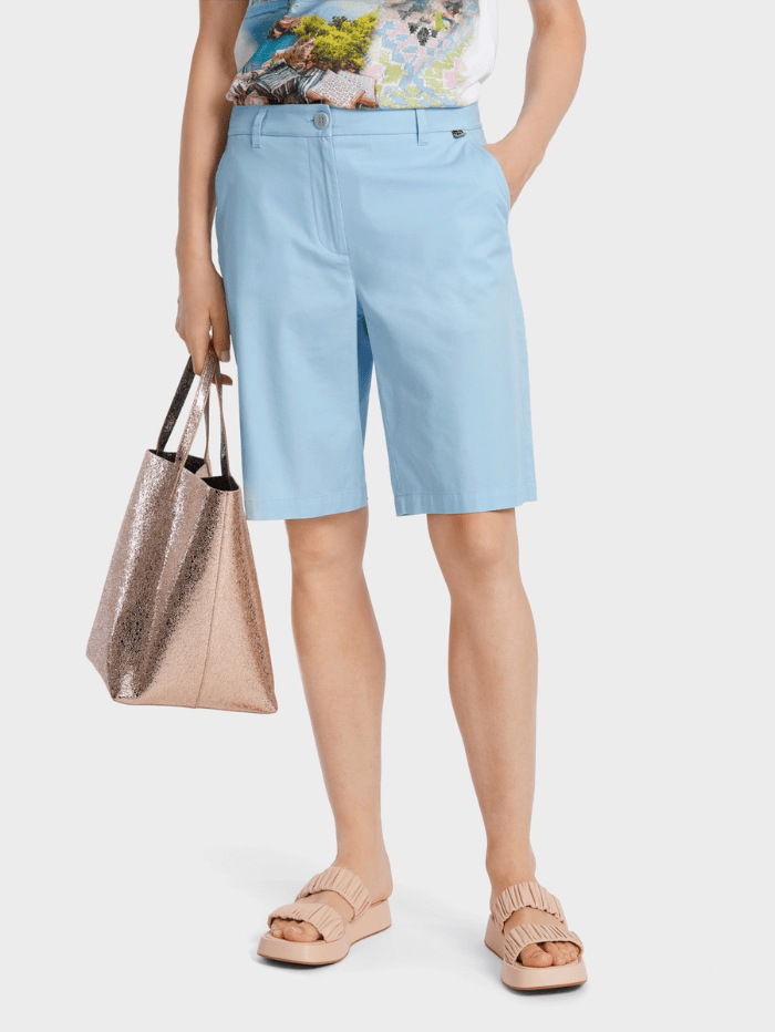 Marc-Cain-FINIKE-Chino-Style-Shorts-WP 83.02 W51-COL-320-izzi-of-baslow