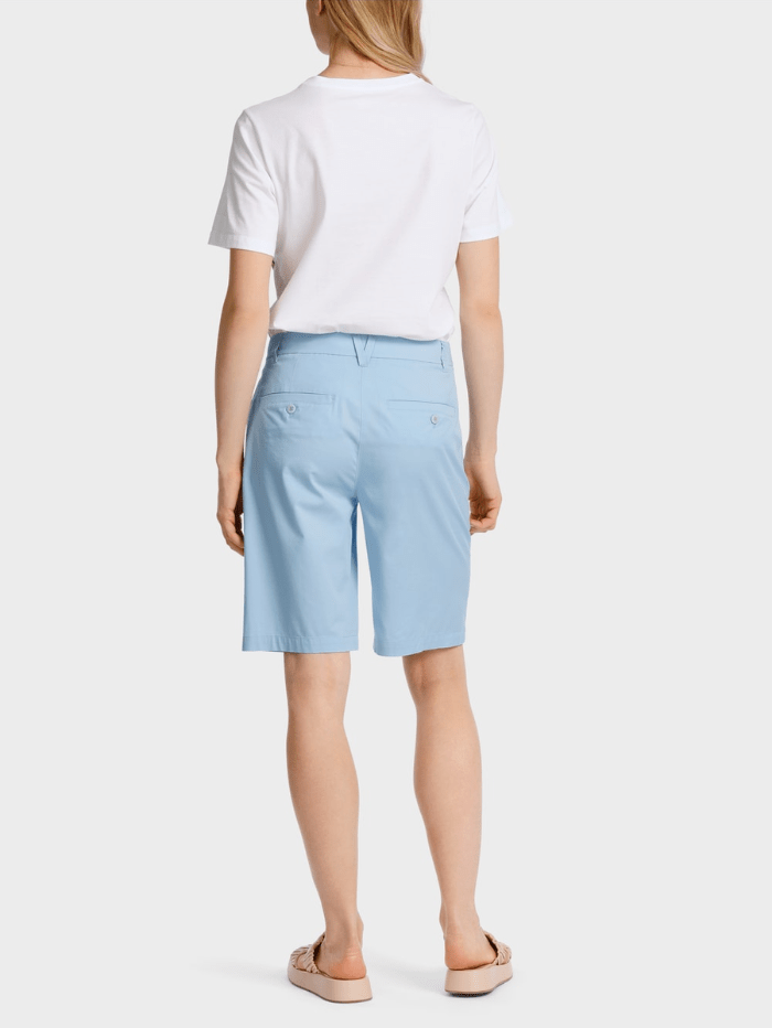 Marc-Cain-FINIKE-Chino-Style-Shorts-WP 83.02 W51-COL-320-izzi-of-baslow