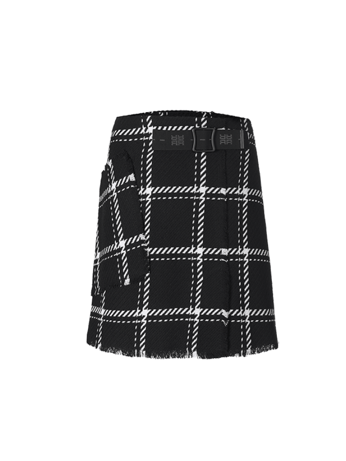 Riani-Black-Patterned-Mini-Skirt-With-Giant-Check 374240 4161 Col 987 izzi-of-baslow