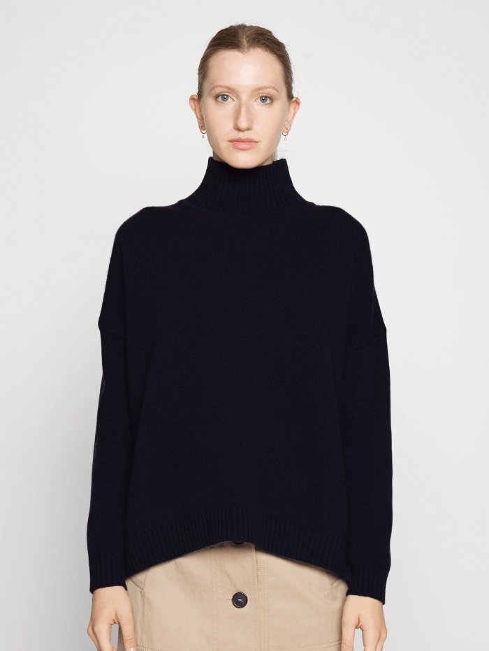 Weekend-By-Max-Mara-Benito-Jumper-in-Navy 23536607336 Col 011 izzi-of-baslow