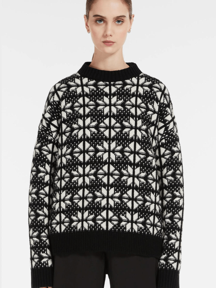 Weekend Max Mara Knitwear Weekend By Max Mara Golden Jumper In Black and White 23536623336 Col 001 izzi-of-baslow