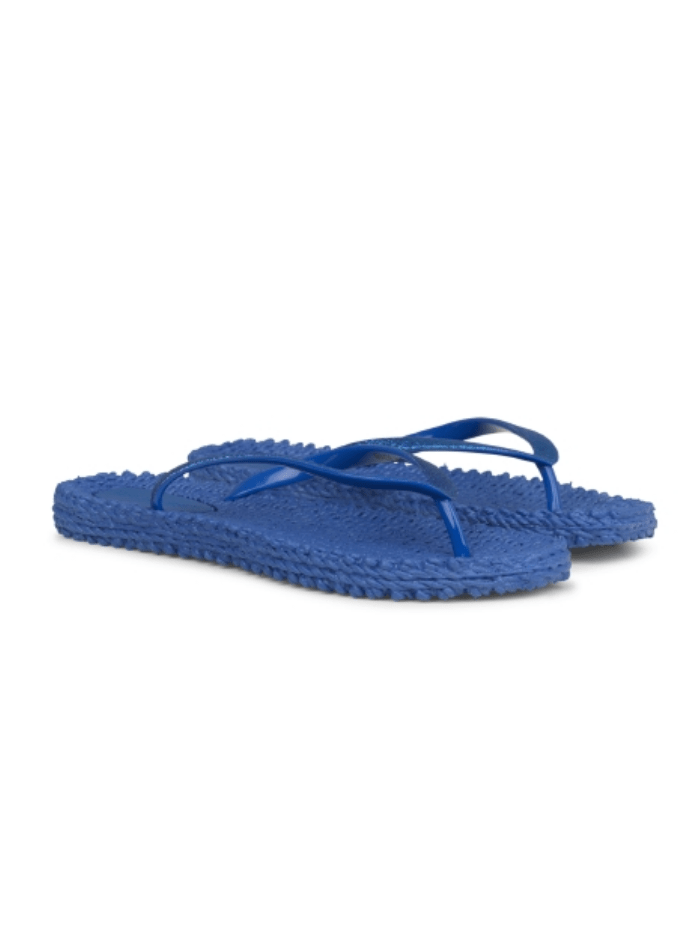 ilse-jacobsen-shoes-ilse-jacobsen-flip-flops-with-glitter-cheerful-01-direct-blue-izzi-of-baslow