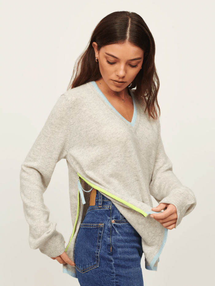 &amp; Isla Knitwear &amp; Isla Cashmere Zippy Pale Grey Jumper SS23-041 izzi-of-baslow