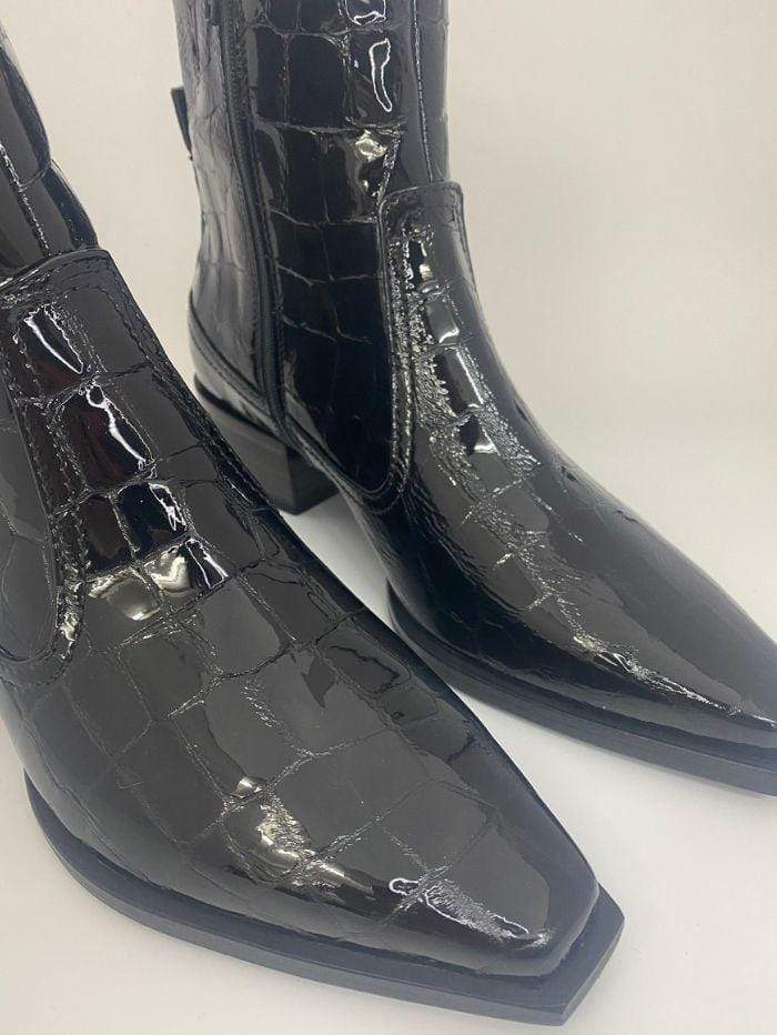 Kennel &amp; Schmenger Shoes Kennel &amp; Schmenger Patent Chelsea Boots in Black 41-44030-370 izzi-of-baslow