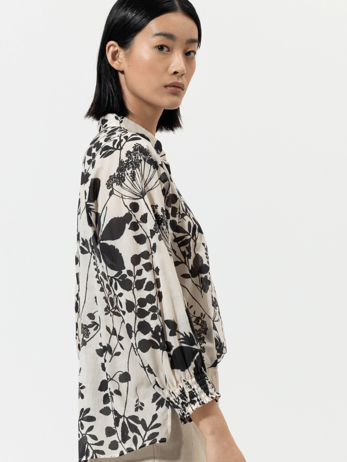 Luisa Cerano black and off white herbarium print blouse with stand up collar izzi-of-baslow