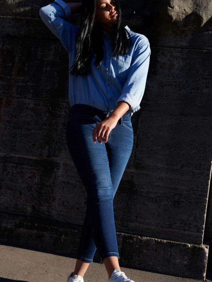Mac-Jeans-Dream-Chic-Jeans-5471 0355L D853-Dark-Used-Blue-izzi-of-baslow