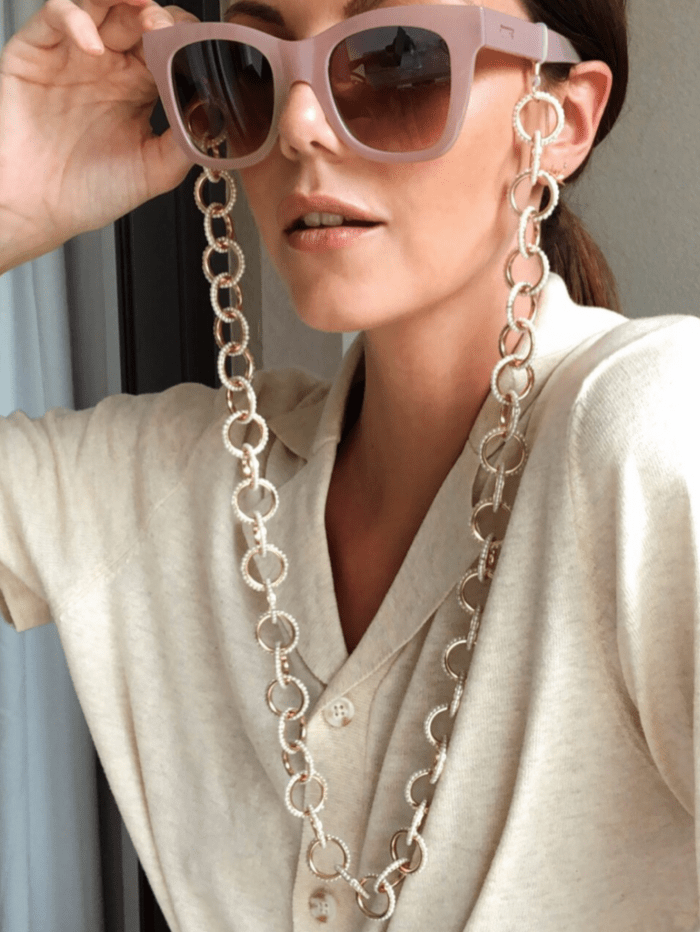Talis Chains Accessories Talis Chains Pearly Deluxe Gold and Pearl Glasses Chain izzi-of-baslow